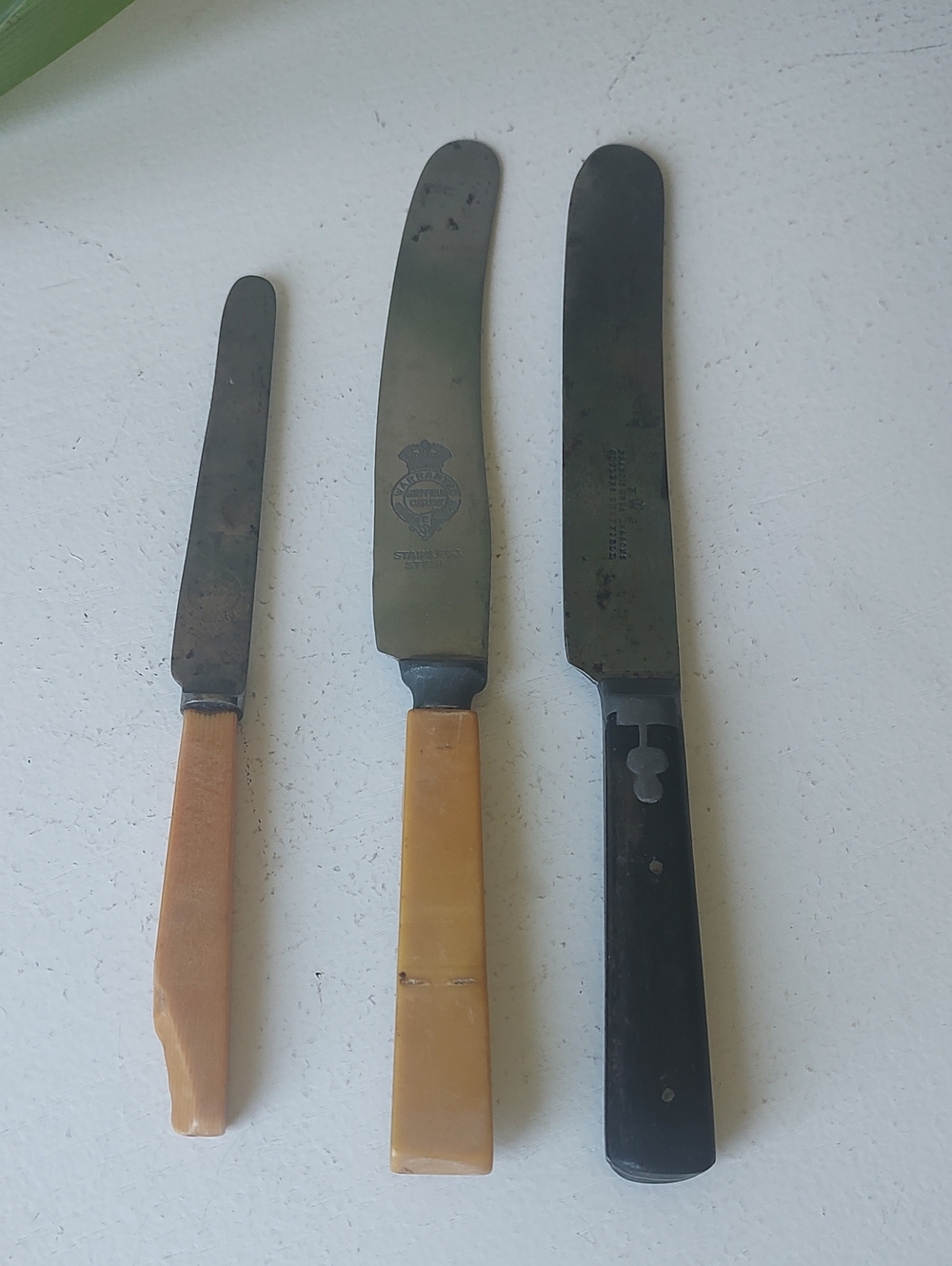 Bundle Of 3 Vintage Cutlery Knives